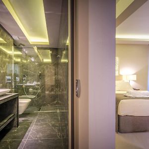 Apartament typu deluxe z łóżkiem king-size